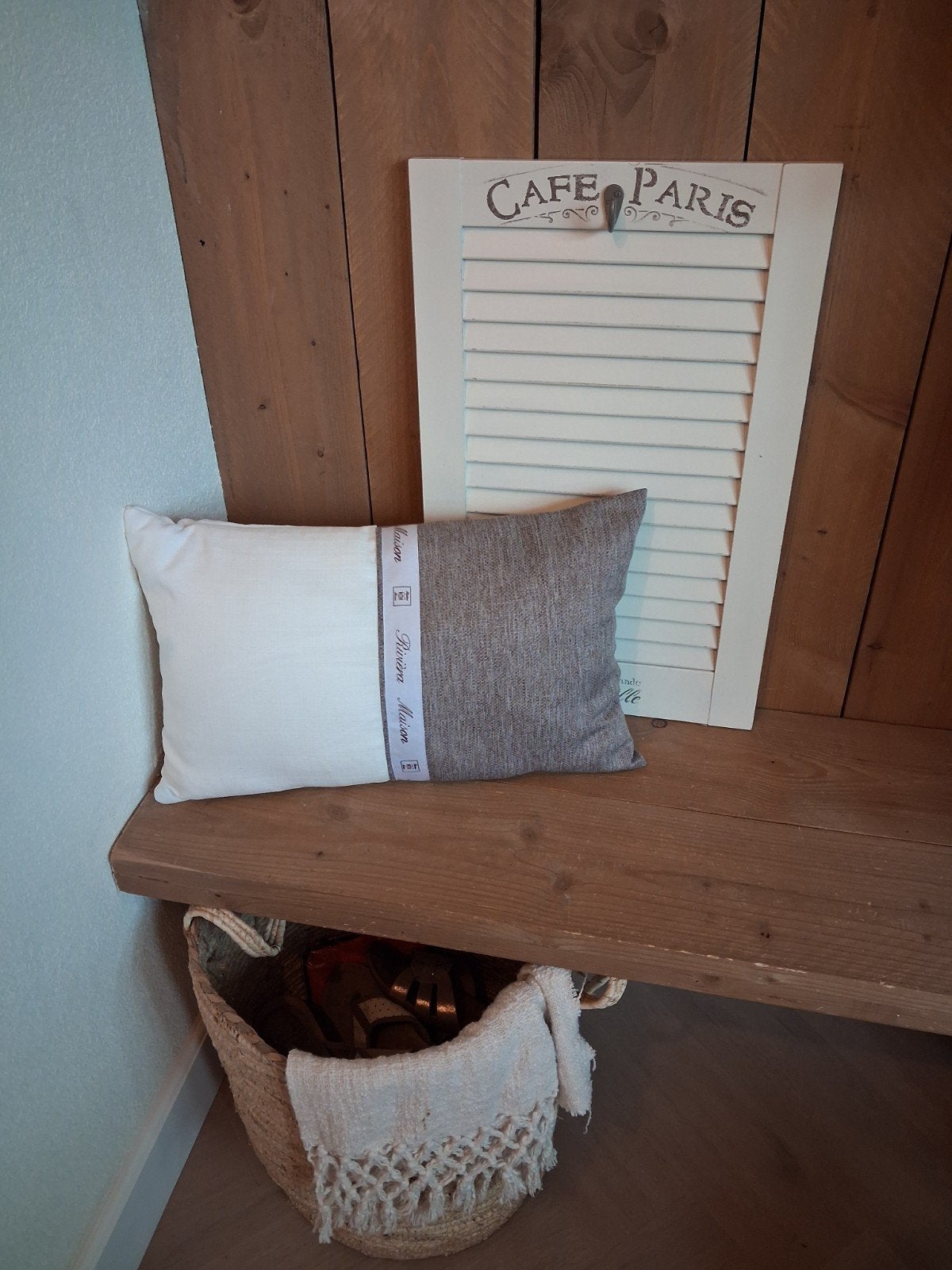 Superleuk en zelfgemaakt met Riviera Maison lint, Meerkleurig, Inclusief binnenkussen, Riviera Maison, Ophalen of Verzenden