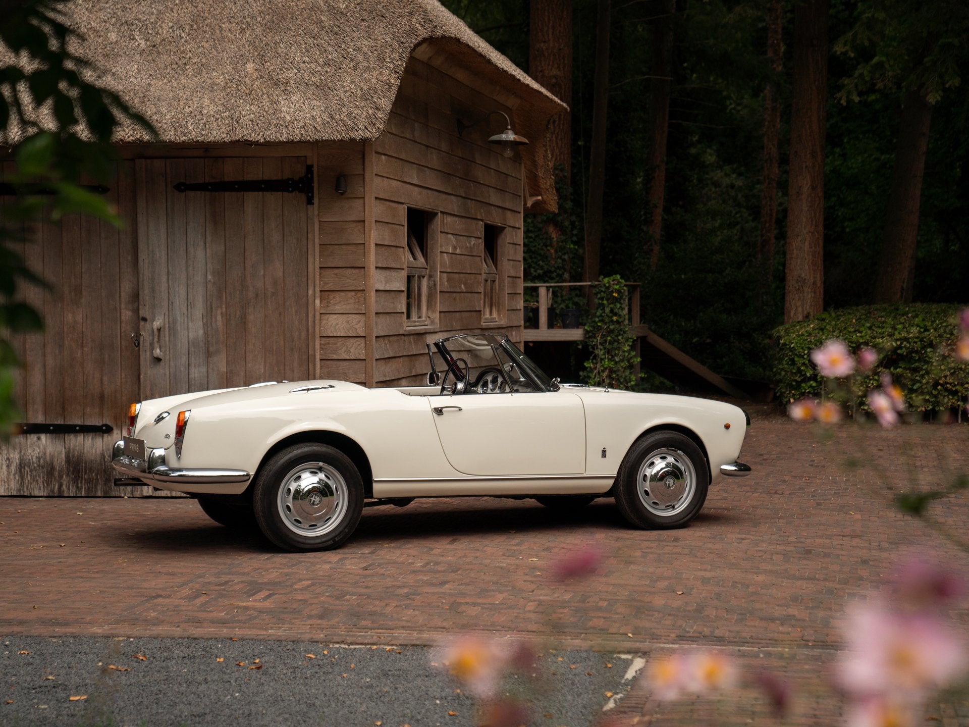 Alfa Romeo Giulia 1600 Spider | Origineel Nederlands, foto 6
