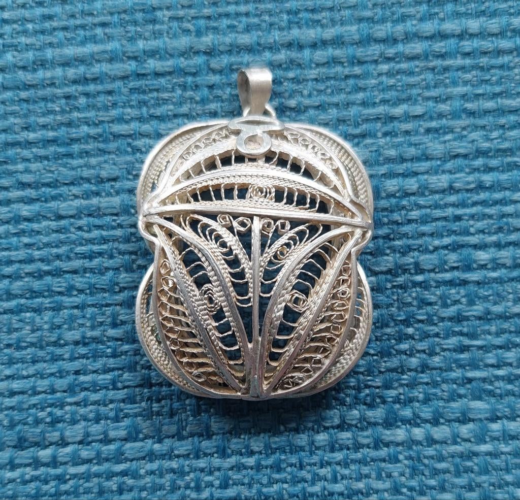 Egyptische vintage zilveren hanger, Ophalen of Verzenden, Zilver, Zilver