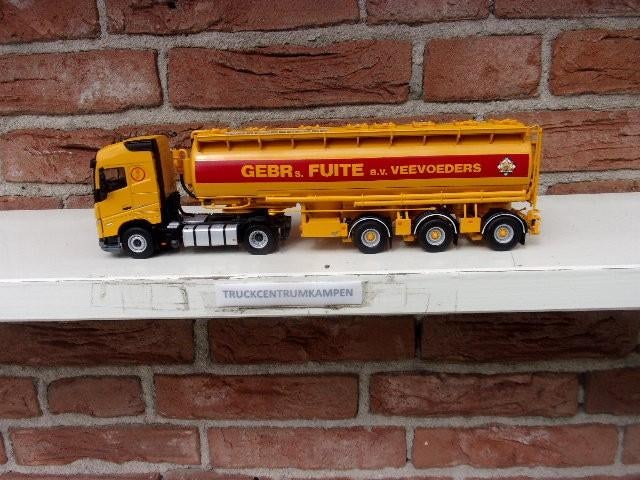 WSI  Volvo  FH5  van  Gebr.  Fuite - Genemuiden., Ophalen of Verzenden, Nieuw, Bus of Vrachtwagen, Wsi