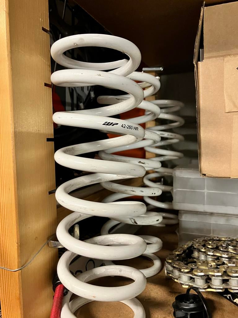 KTM 125-450 Achterschokbreker Veer 42-260, Ophalen of Verzenden, Gebruikt, Overige automerken