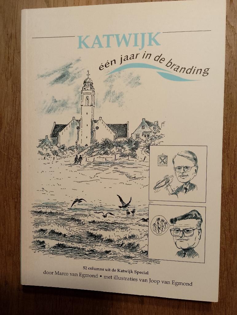 Katwijk één jaar in de branding, Ophalen of Verzenden, 20e eeuw of later, Zo goed als nieuw