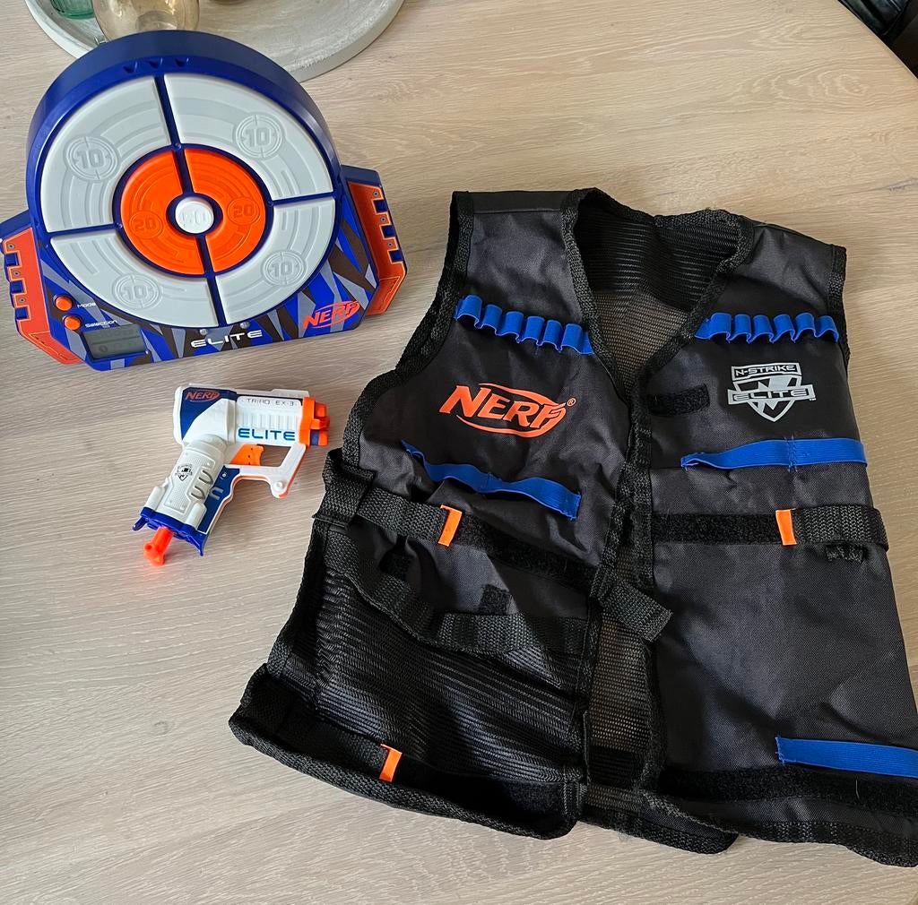 Nerf schietschijf, bril, vest en pistool, Kinderen en Baby's, Speelgoed | Buiten | Actiespeelgoed, Ophalen of Verzenden, Zo goed als nieuw