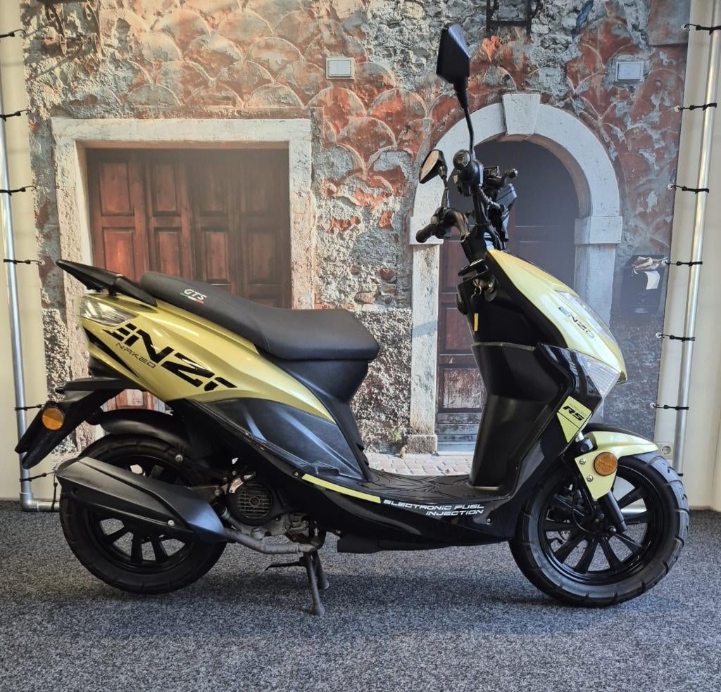 GTS Enzo Naked - Snorscooter - 2020 - 9.239km, Fietsen en Brommers, Ophalen, 49 cc, Benzine, Maximaal 25 km/u