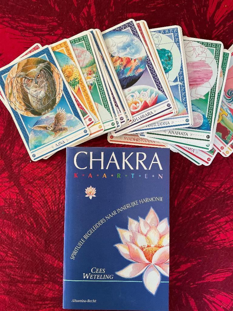 49 Chakra kaarten met boek PLUS Kern Kwadranten Spel, Spiritualiteit algemeen, Overige typen, Ophalen of Verzenden, Zo goed als nieuw