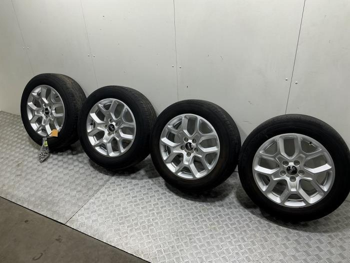 Velgen set + banden van een Jeep Renegade, 12 maanden garantie, Gebruikt, -, -