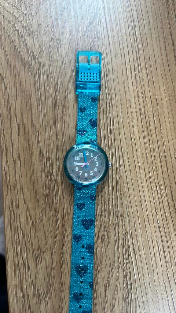 Mooi kinder horloge van flik flak, Sieraden, Tassen en Uiterlijk, Horloges | Kinderen, Ophalen, Zo goed als nieuw, Blauw, Jongen of Meisje