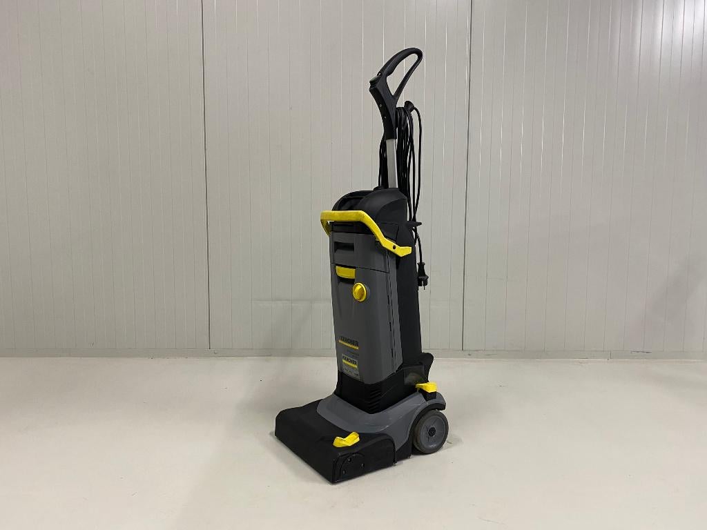 KARCHER SCHROBMACHINE BR 30/4 C 2022, Ophalen of Verzenden, Zo goed als nieuw, Schrobmachine