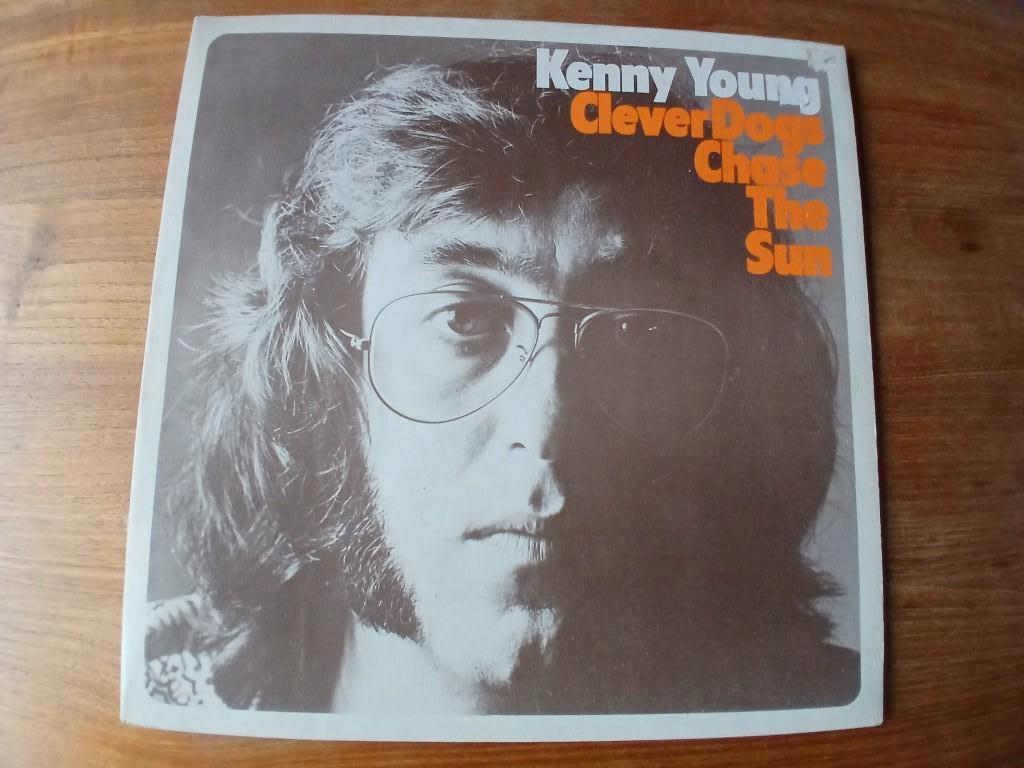 Kenny Young - Clever Dogs Chase The Sun, Ophalen of Verzenden, Gebruikt, 12 inch, Overige genres