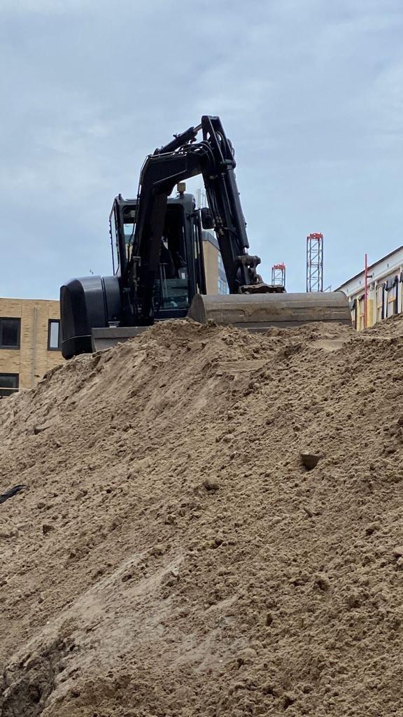 Grondwerk, Grondverbetering, Uitgraven, Tuinwerkzaamheden, Diensten en Vakmensen, Tuinmannen en Stratenmakers, Tuinonderhoud of Snoeiwerk