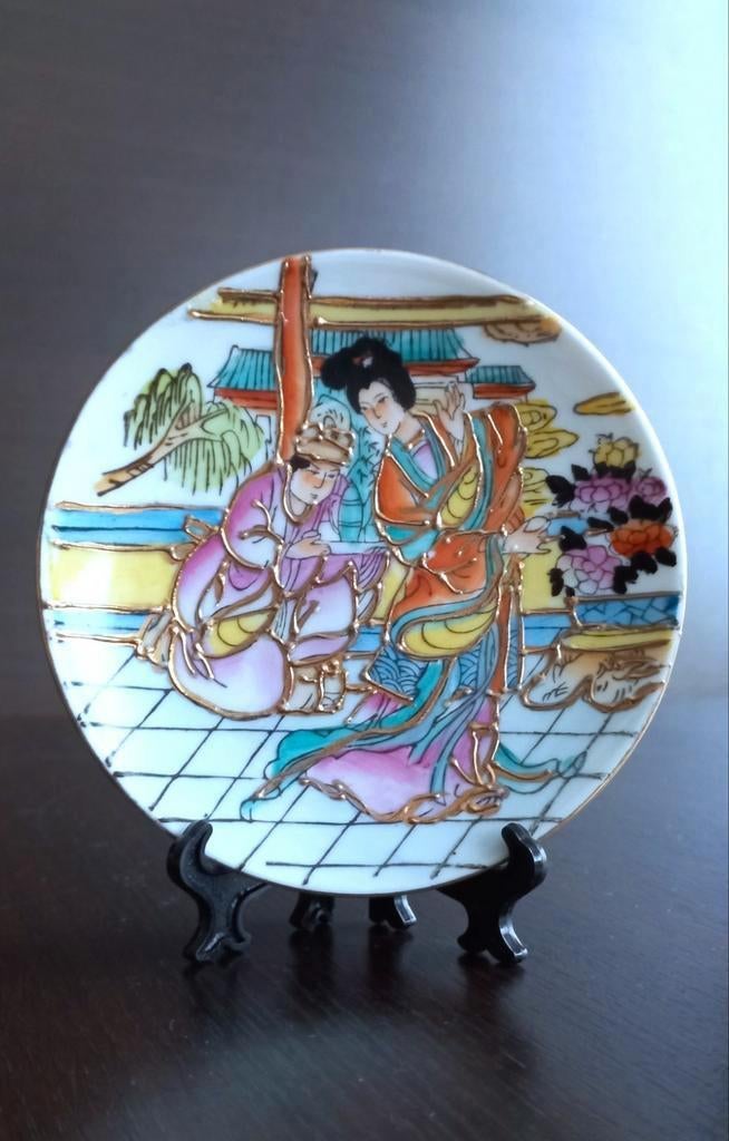 Zeer fraai vintage porseleinen decoratief bordje uit China, Ophalen of Verzenden