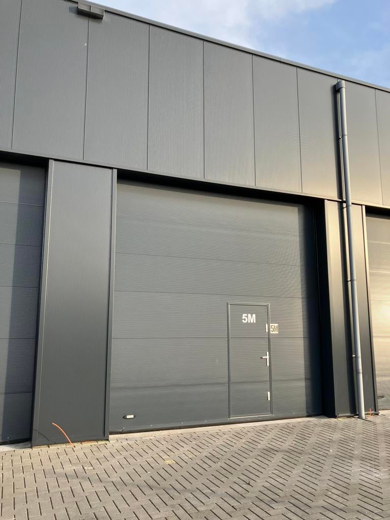 Wij verhuren of kopen  units garages etc in Elburg ‘t Harde, Huizen en Kamers, Garages en Parkeerplaatsen, Gelderland