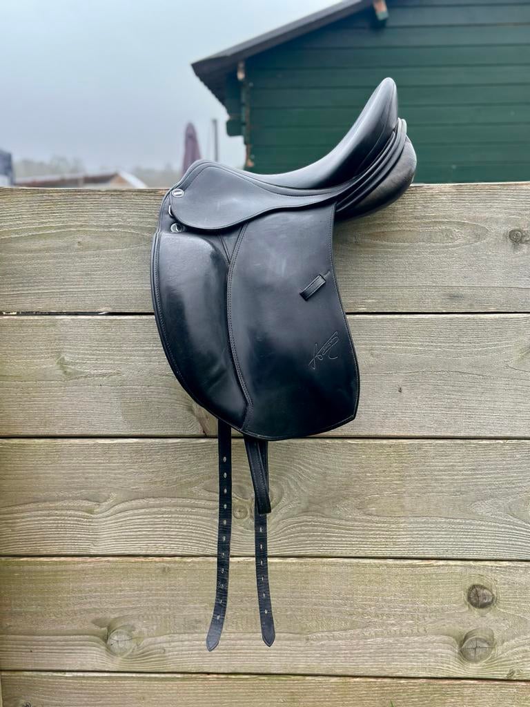 Erreplus Adelinde dressuurzadel 16 inch., Dieren en Toebehoren, Ophalen of Verzenden, Nieuw, Dressuur