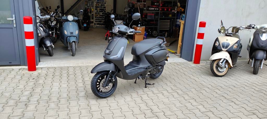 reparatie van brommers en scooters  Winterswijk, Brommerreparatie