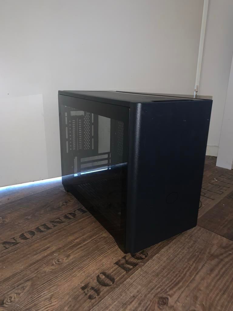 Computer Kast, Ophalen of Verzenden, Gebruikt