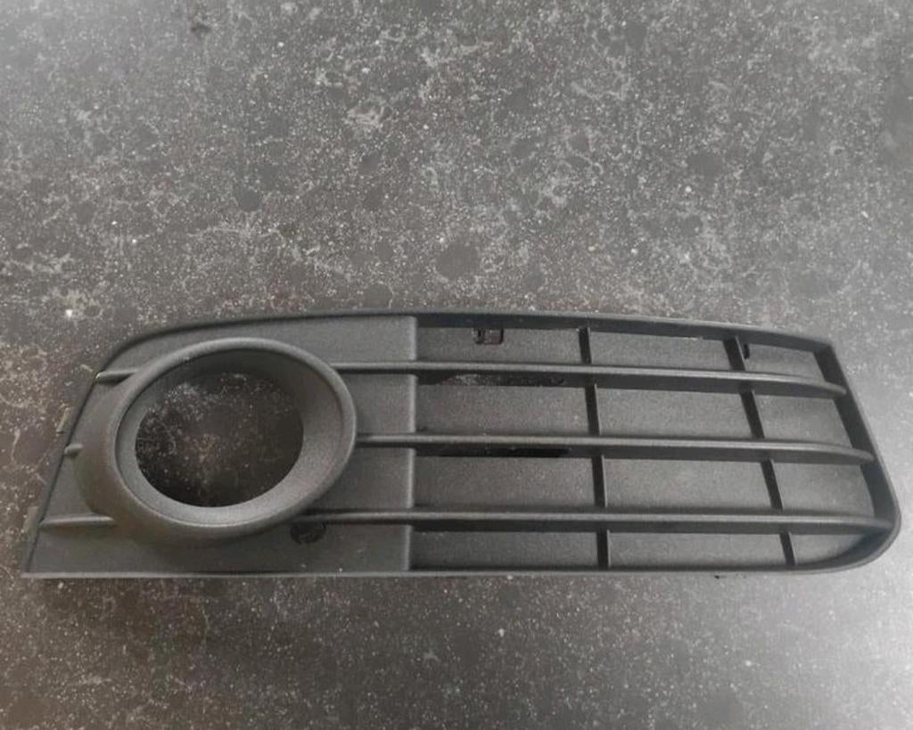 Audi A4 B8, grille rechts, Auto-onderdelen, Ophalen of Verzenden, Rechts, Audi, Bumper