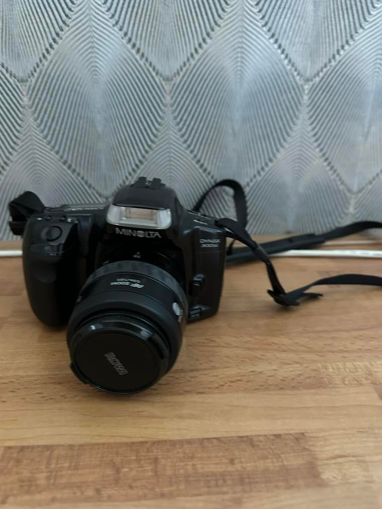 Dynax 300si - camera, Ophalen of Verzenden, Zo goed als nieuw, Geen optische zoom