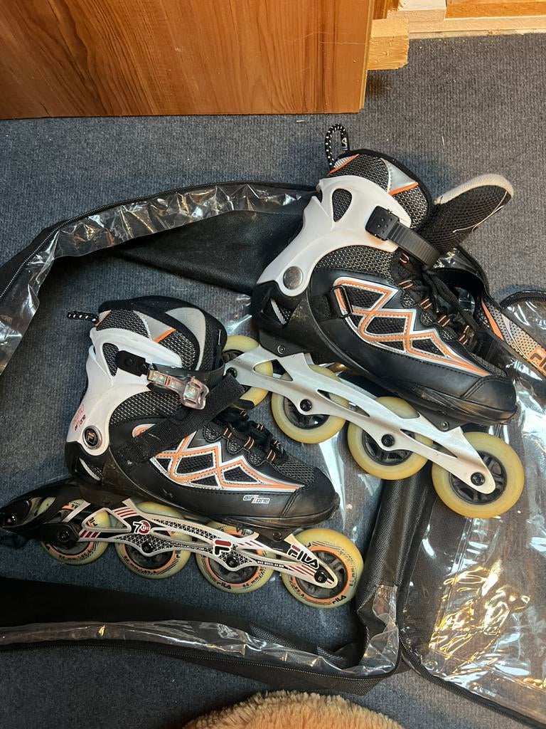 Fila skeelers, Ophalen of Verzenden, Zo goed als nieuw
