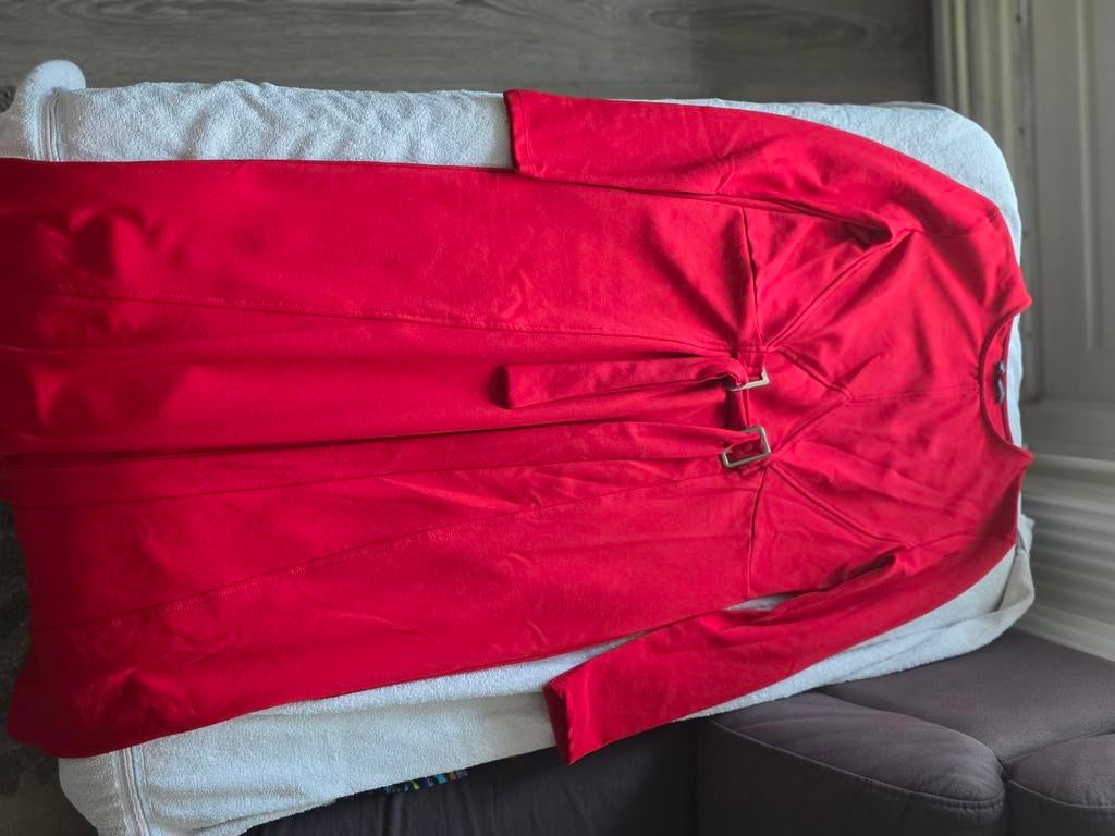 Mooie rode jurk van Zara - Maat S, Zara, Ophalen of Verzenden, Zo goed als nieuw, Knielengte