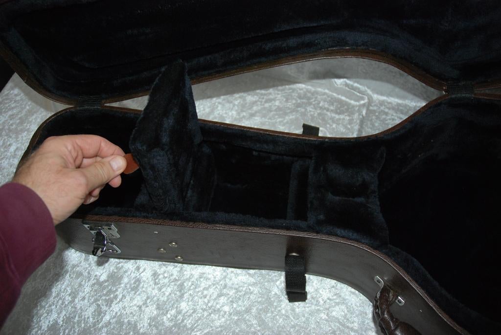 Washburn  Hardcase voor akoestische gitaar  <25251921>, Muziek en Instrumenten, Gebruikt, ., Ophalen of Verzenden, Akoestische gitaar