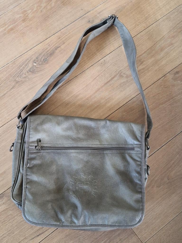 Mooie Enrico Benetti laptoptas., Ophalen of Verzenden, 17 inch of meer, Zo goed als nieuw