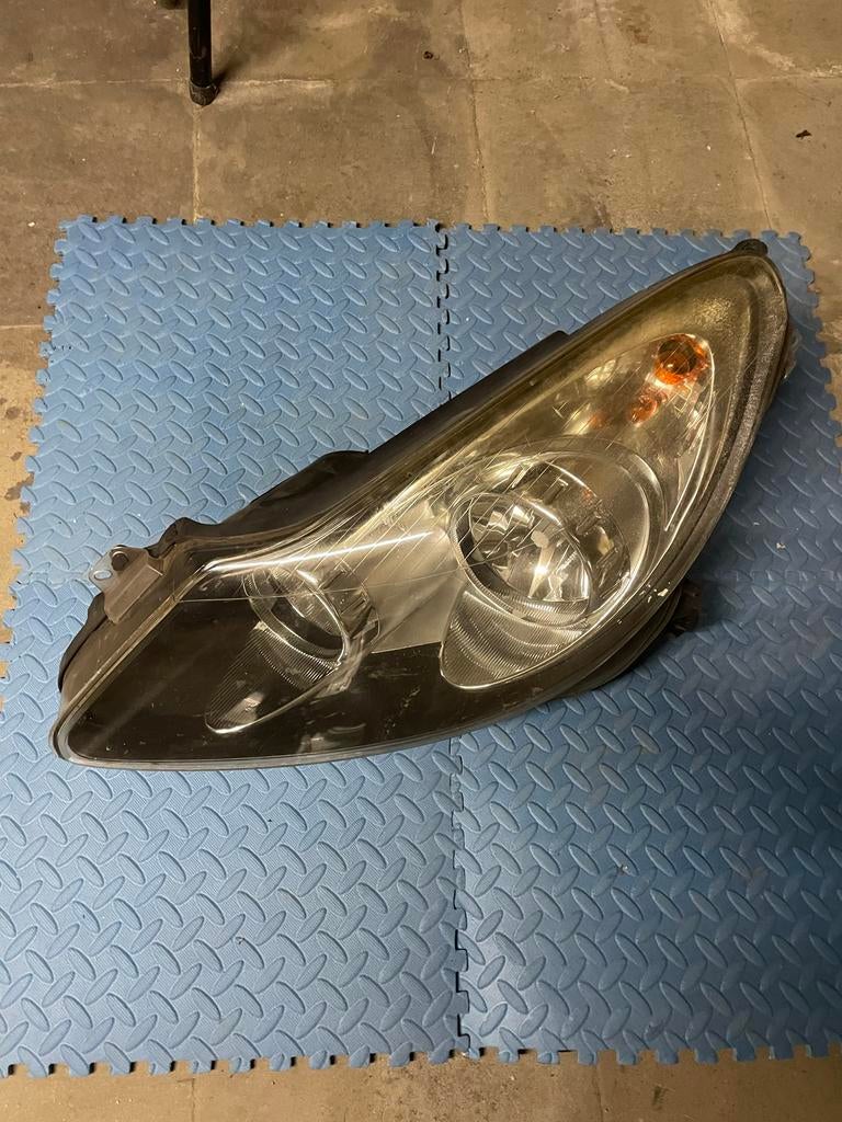 Opel Corsa D linker koplamp, Ophalen of Verzenden, Gebruikt, Opel