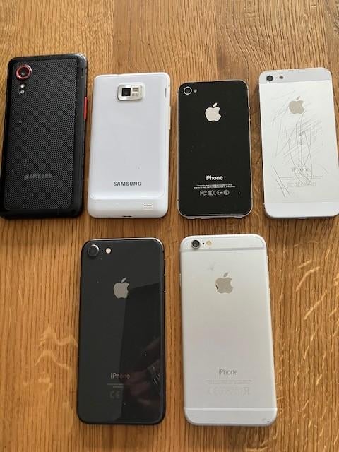 iphone en samsung, Gebruikt, Overige modellen, Zwart, 32 GB