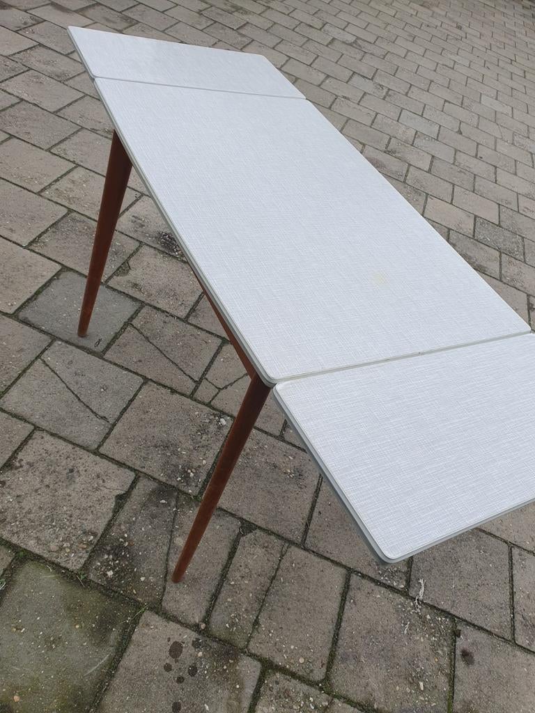 Vintage tafel met formica blad, Ophalen, Gebruikt, 100 tot 150 cm, Seventies