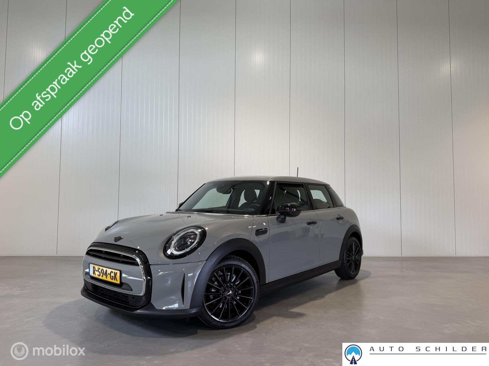 Mini 5-Deurs 1.5 One Classic , Navi|Led|Piano black ext.|Key, Stof, Gebruikt, Bedrijf, Handgeschakeld
