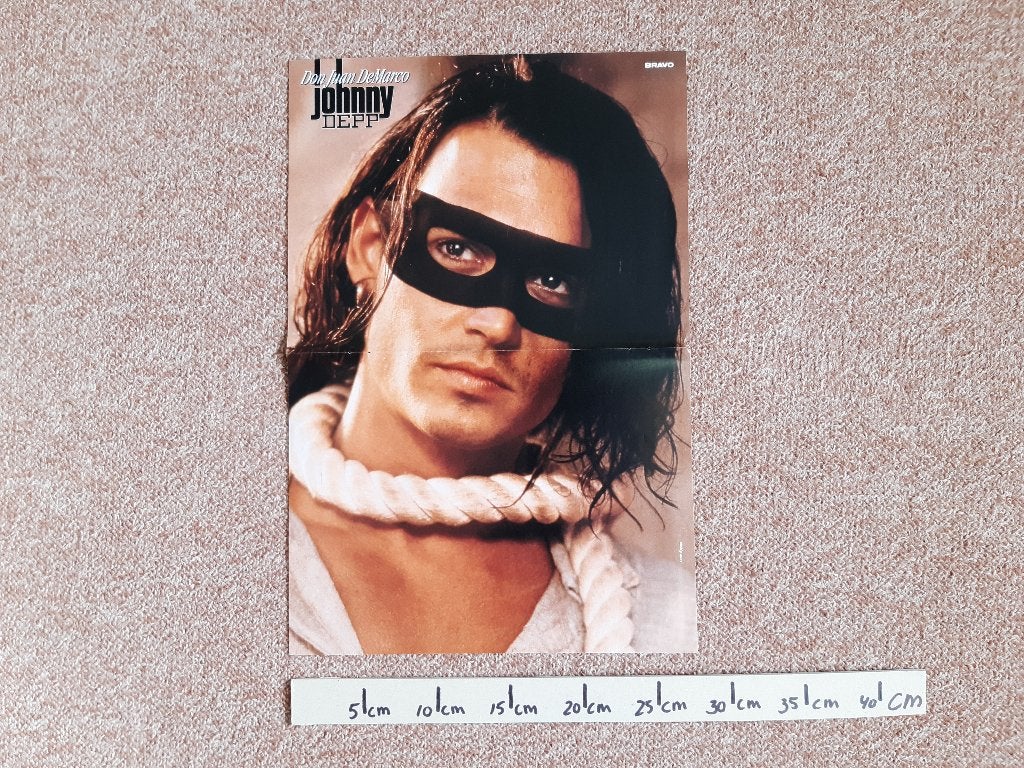 Poster Film Johnny Depp Bravo Boyzone A3 28x42 cm, Rechthoekig Staand, Ophalen of Verzenden, Zo goed als nieuw, A1 t/m A3