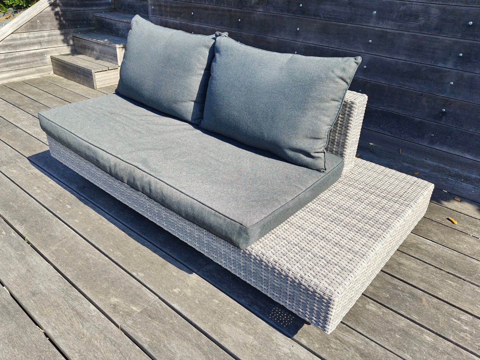 Tuinbank met kussens, Tuin en Terras, Ophalen, Kunststof, 3 zitplaatsen, Zo goed als nieuw