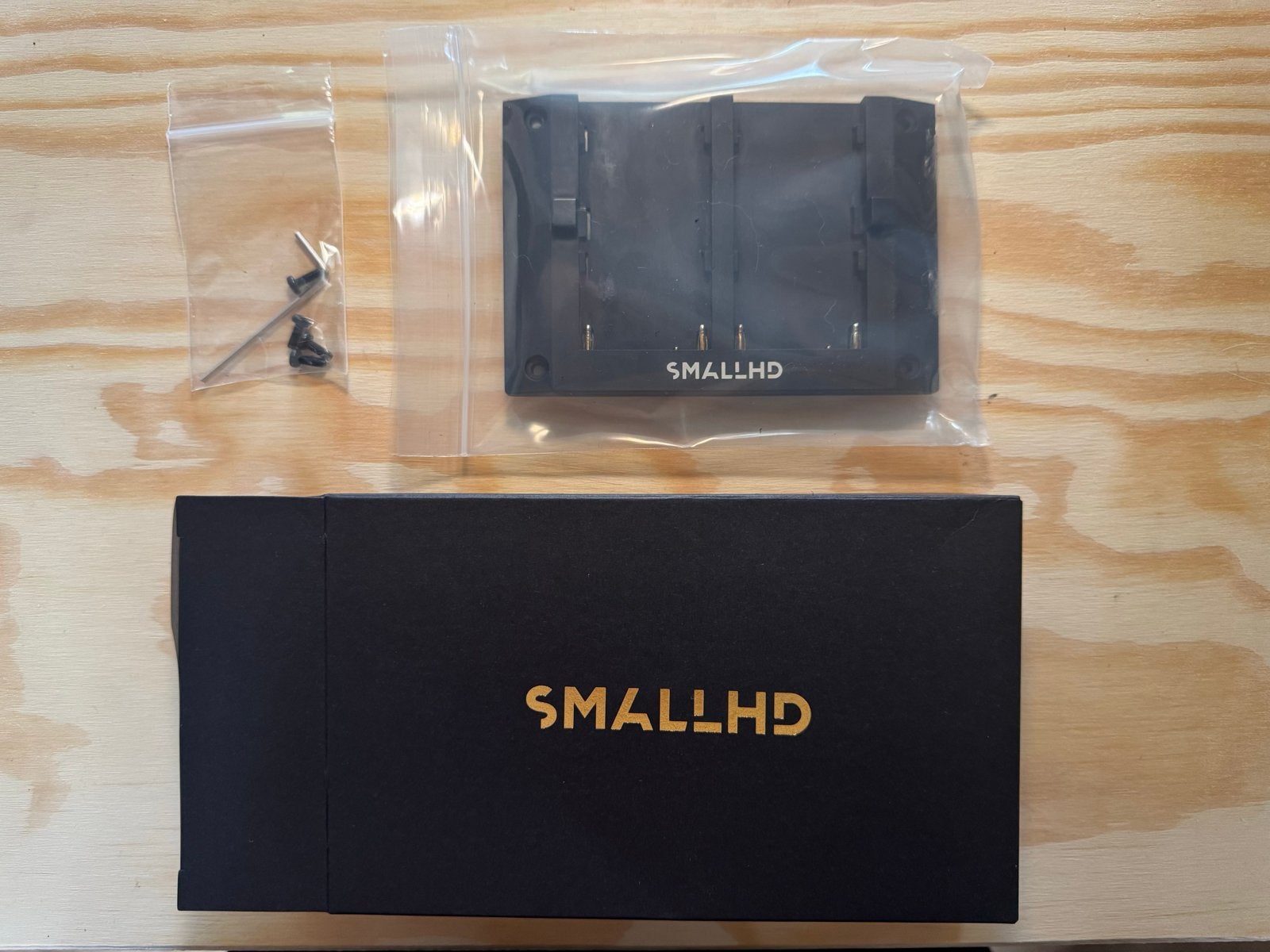 SmallHD NPF Battery Bracket (7 Monitor series), Ophalen of Verzenden, Zo goed als nieuw