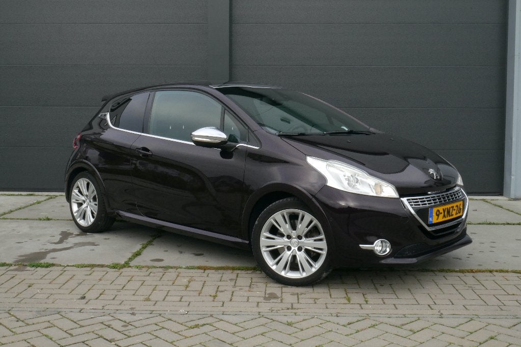 Peugeot 208 XY 1.6 THP 115KW 3-D 2014, Auto's, Voorwielaandrijving, Zwart, Parkeerassistent, 49 €/maand