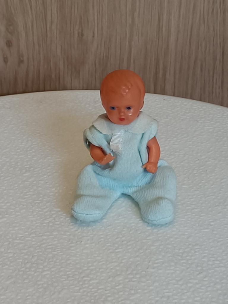 Oud poppenhuis popje jaren '60, Ophalen of Verzenden, Gebruikt, Poppenhuis