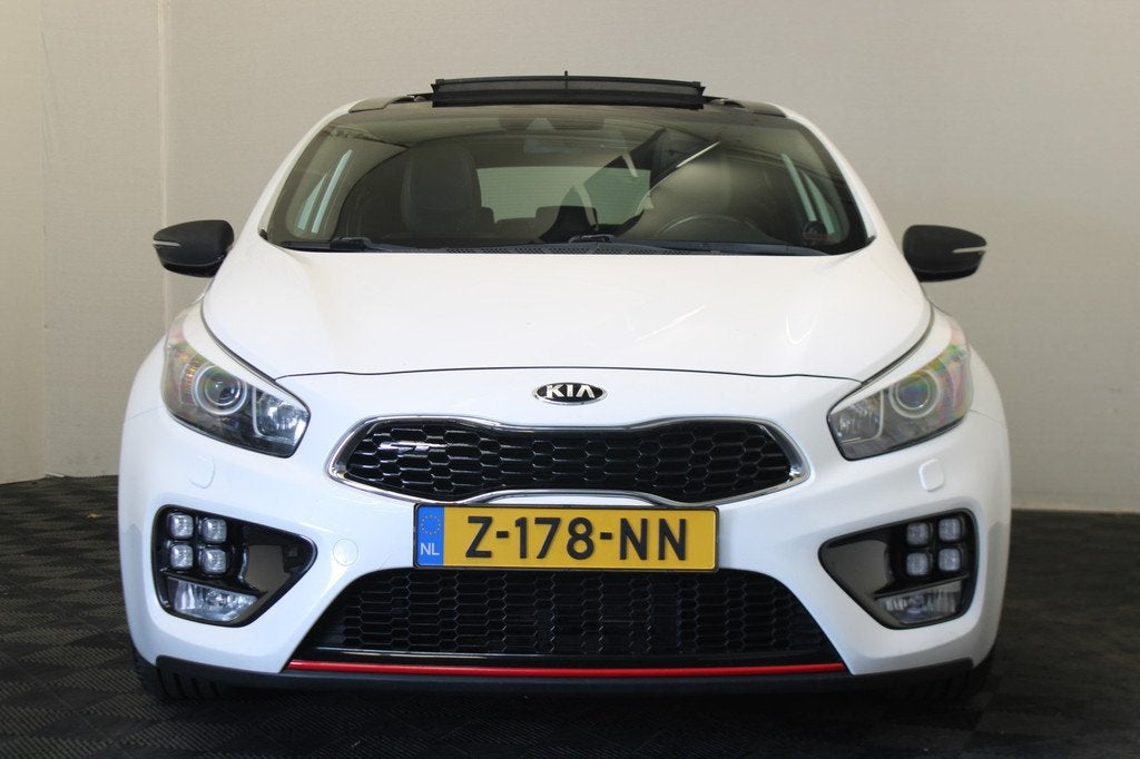 Kia pro_cee'd 1.6 GT |Pano|Stoel/Stuur verw.| (bj 2014), Voorwielaandrijving, Euro 5, Gebruikt, 4 cilinders