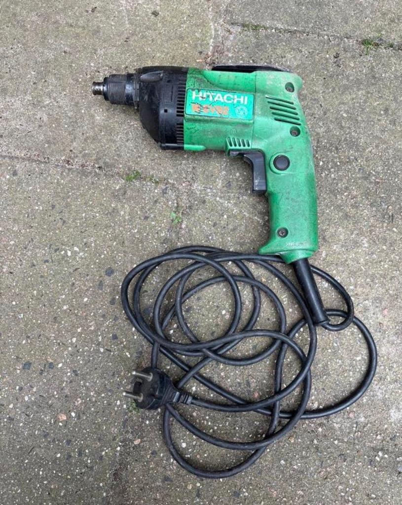 Hitachi W 6VB2 Boor- en Schroefmachine 600W, Ophalen, Gebruikt, 600 watt of meer, Boor- en Schroefmachine