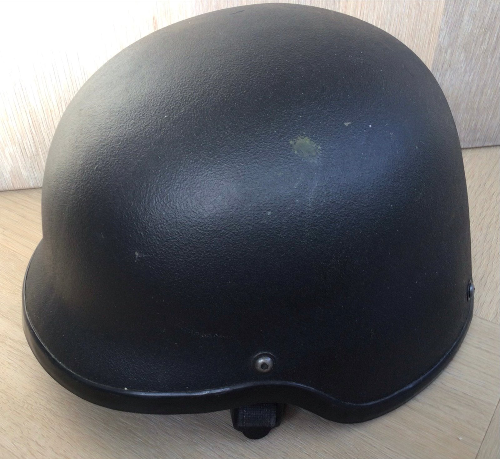 Zwarte militaire helm NP Aerospace AC200/650, maat L, Ophalen of Verzenden, Overige soorten, Overige gebieden, Helm of Baret