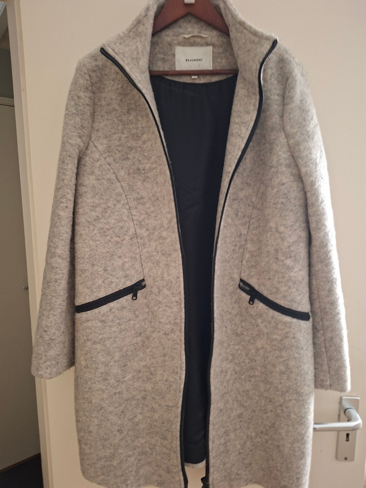 Damesjas scheerwol lichtgrijs maat 42, Kleding | Dames, Beaumont, Maat 42/44 (L), Ophalen of Verzenden, Grijs