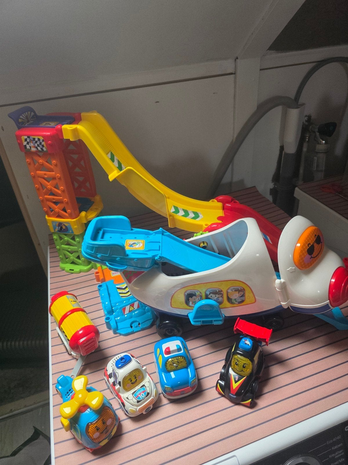 Toet Toet Auto's Vliegveld met Vliegtuig en Auto's, Ophalen, Gebruikt