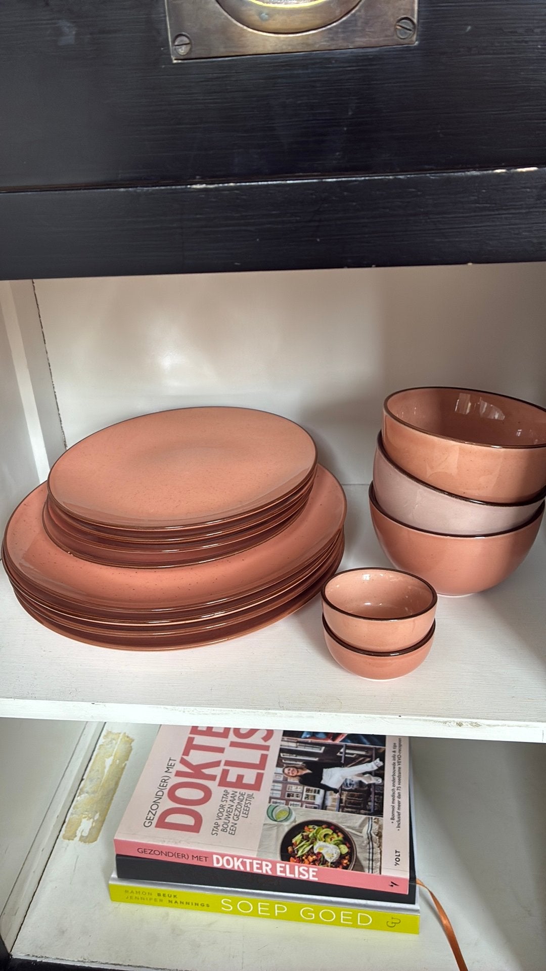 Set borden, bakjes roze, Huis en Inrichting, Keuken | Servies, Ophalen, Overige stijlen, Bord(en)