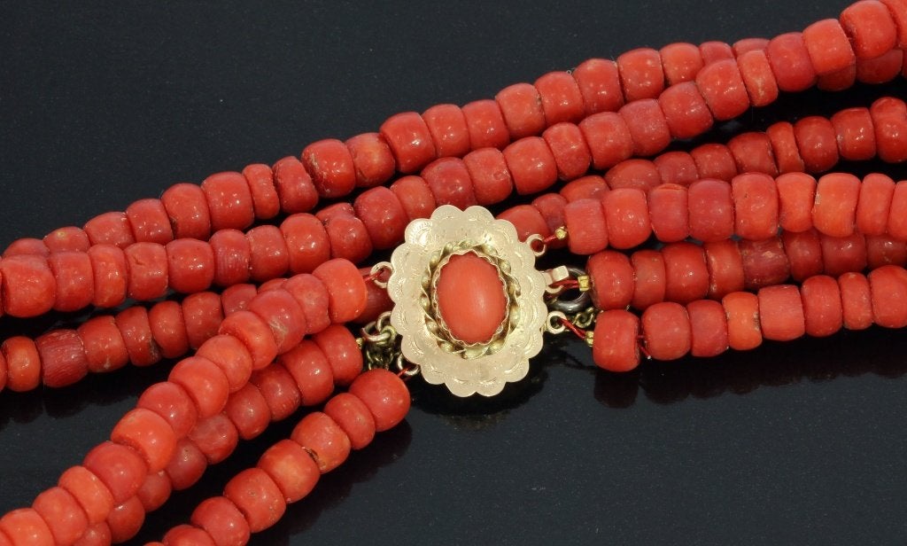 Bloedkoraal antieke ketting dieprood 14k slot goud fraai, Verzenden, Goud, Ketting, Met edelsteen
