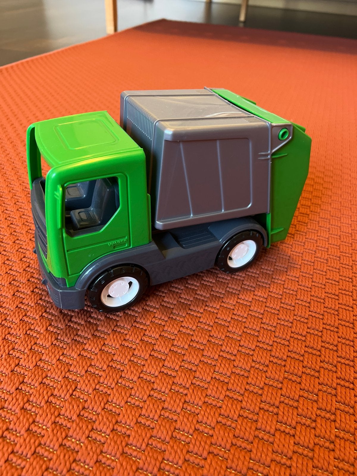 Speelgoed vuilniswagen met container, Ophalen, Gebruikt