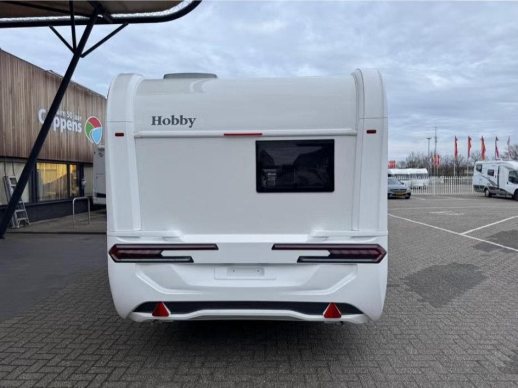 Hobby De Luxe 460 SFF MEGA DEAL! 1500kg as €3095 ko, Caravans en Kamperen, Overige typen, Hobby, Bedrijf, Tot en met 3