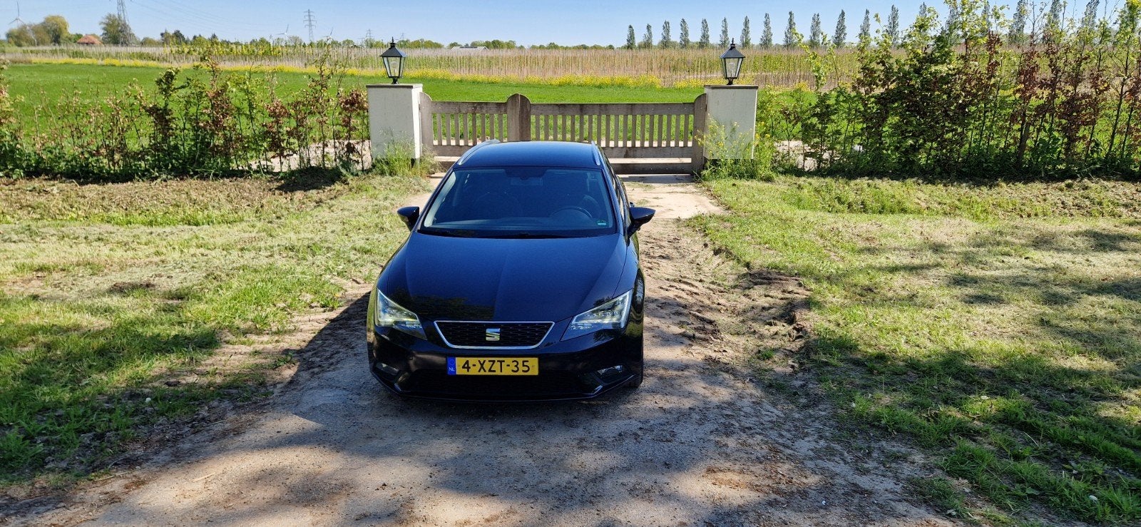 Seat Leon 1.6 TDI 110pk 2014 Zwart, Auto's, Voorwielaandrijving, Stof, 4 cilinders, Leon