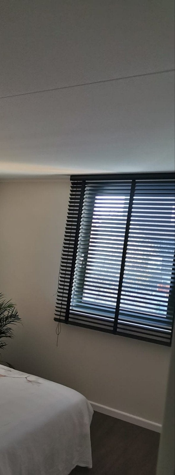 Nette zwarte houten jaloezieën 140x170 cm, Huis en Inrichting, Stoffering | Gordijnen en Lamellen, Ophalen, Jaloezie, Zwart, Hout