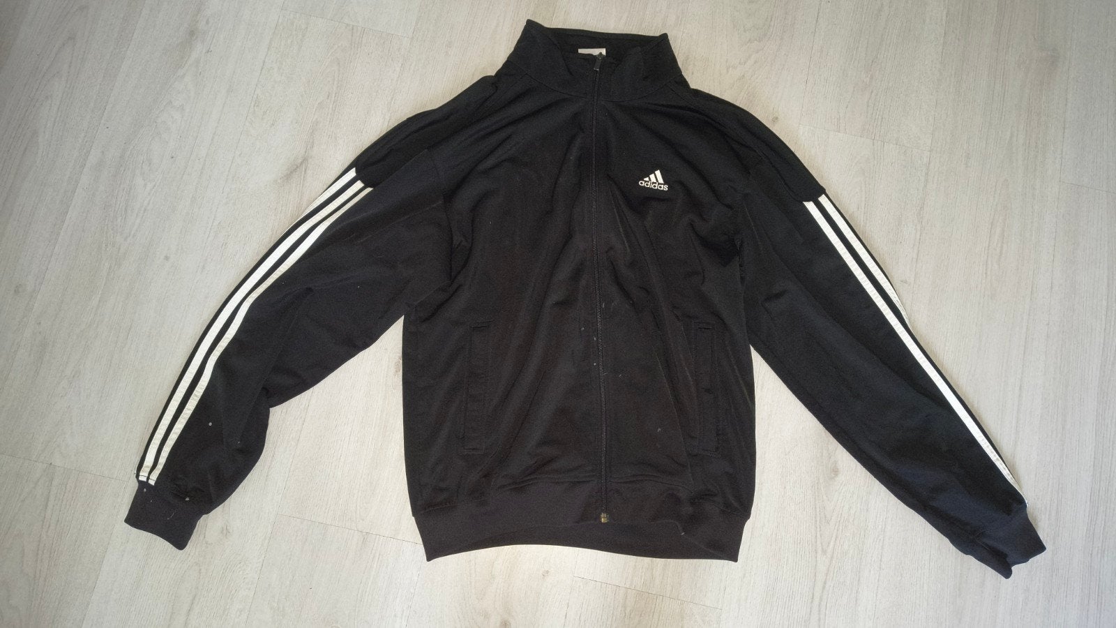 Origineel Adidas Trainingsjasje (L) Zwart/Wit - Gebruikt, Maat 52/54 (L), Zwart, Ophalen of Verzenden, Adidas