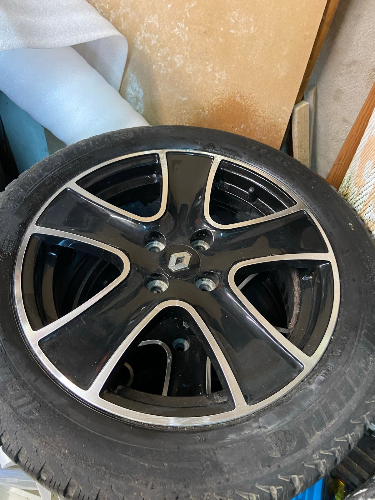 4x Renault CLiO 16 inch velgen met winterbanden 195/55 R16, Auto-onderdelen, Banden en Velgen, Ophalen, Gebruikt, 16 inch, Banden en Velgen