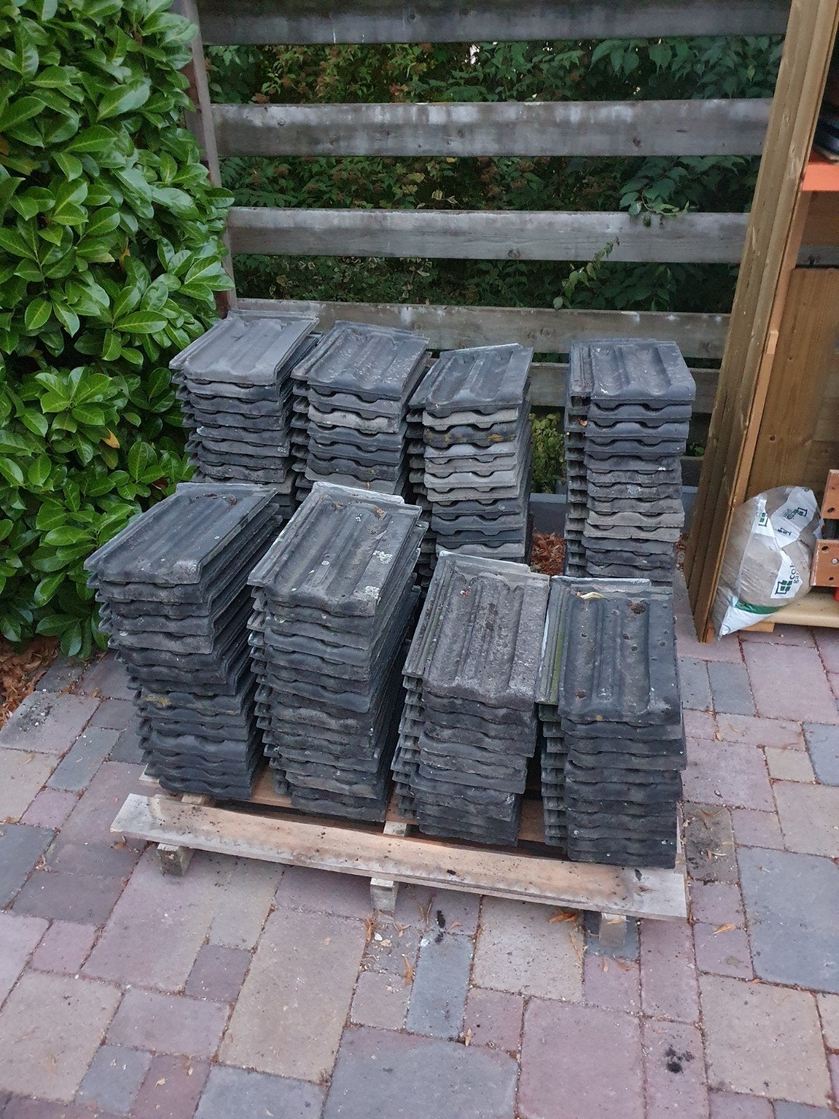Mulder dakpannen (ongeveer 120 stuks), Doe-het-zelf en Verbouw, Ophalen, Gebruikt, Steen of Klei, 15 m² of meer