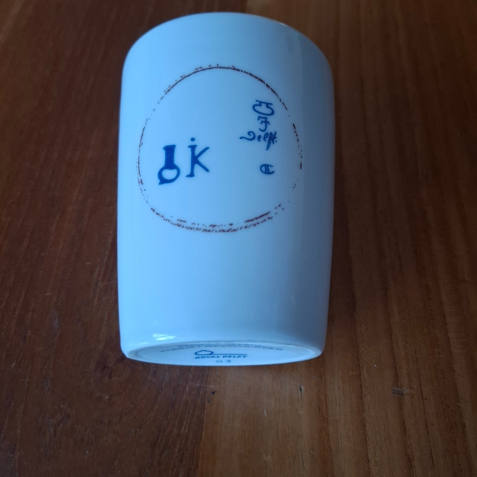 Royal Delft vaasje met Jacob de Baan signatuur, Ophalen of Verzenden