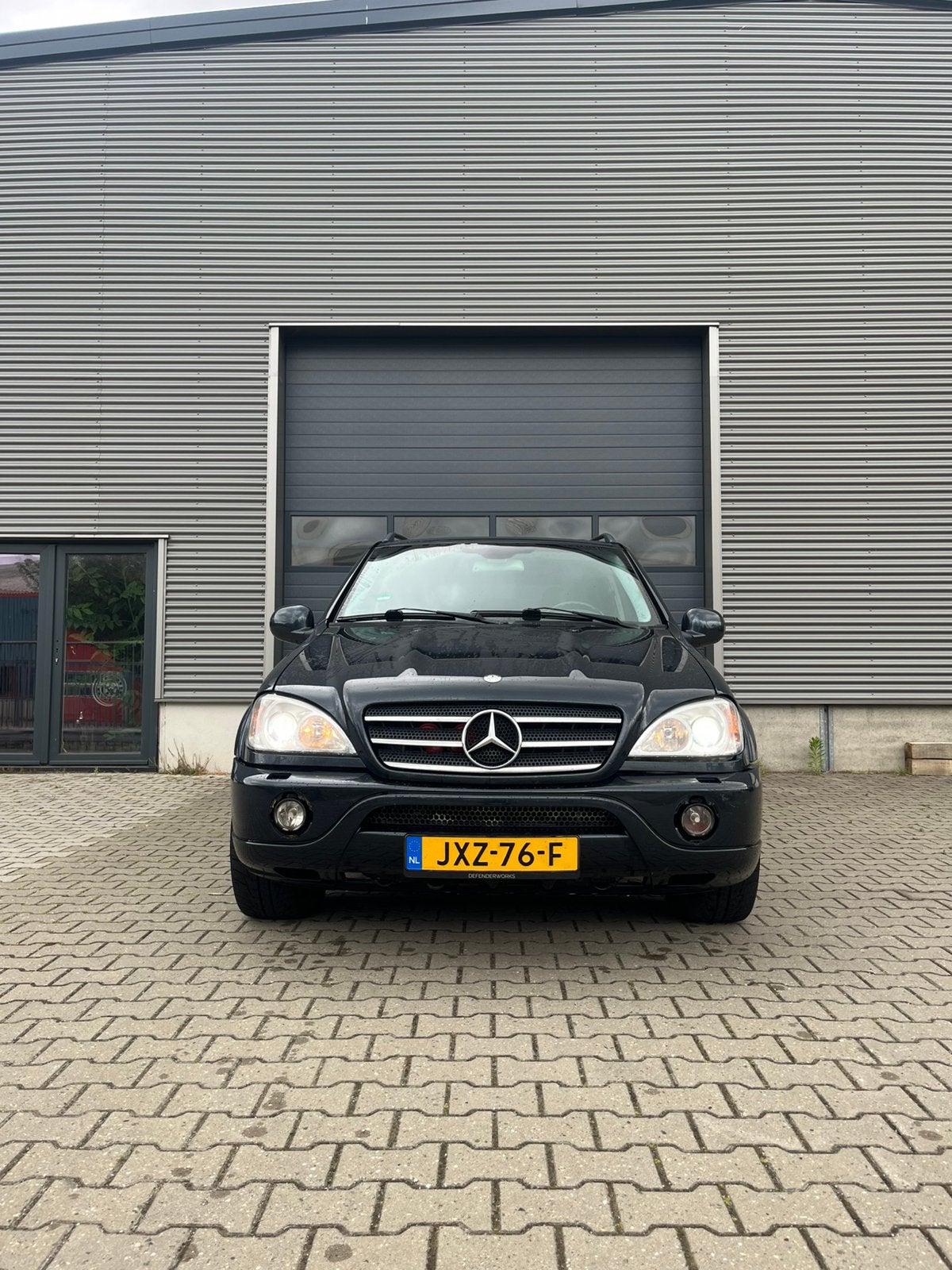 Mercedes ml55 amg, Auto's, Mercedes-Benz, Automaat, Stoelverwarming, Blauw, 347 pk